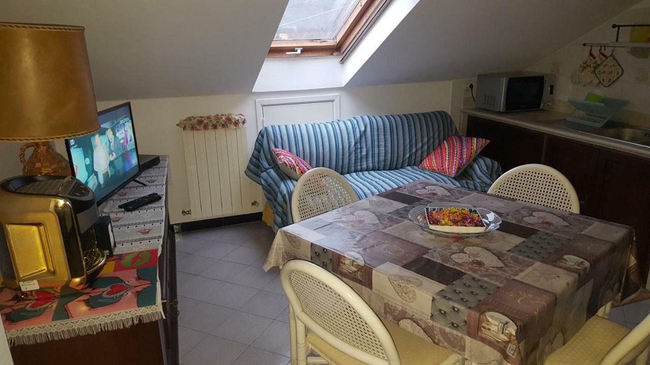 La Mansardina Appartamento Vezzi Portio Esterno foto